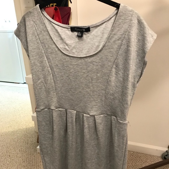 Dress - Picture 10 of 14